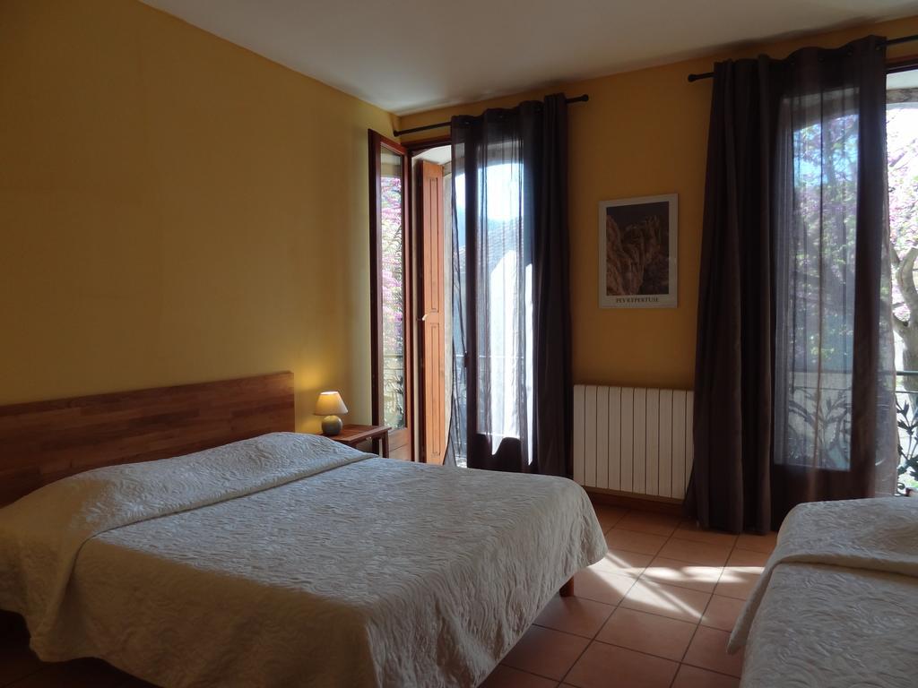 Les Santolines Hotel Cucugnan Room photo